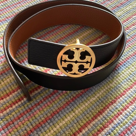 Tory Burch Accessories - Black/Brown Reversible Tory Burch Belt
